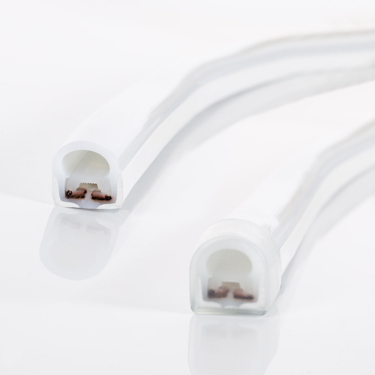 Gaine Néon LED Flexible Dimmable 7.5W/m 220V AC 120LED/m Semi-circulaire 180° Bleu IP67 Coupe tous les 100cm 6m